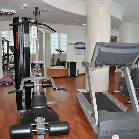 Grand Continental Hotel Абу Даби Екстериор снимка