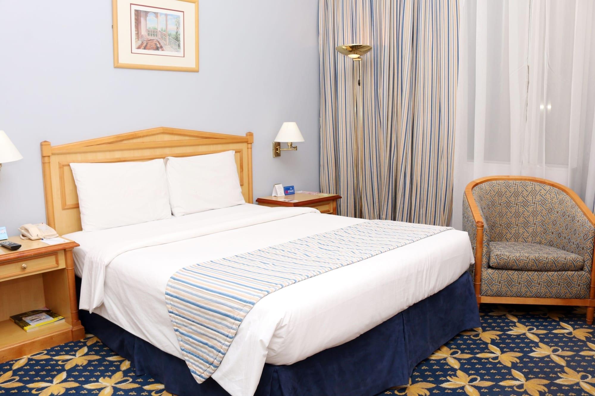 Grand Continental Hotel Абу Даби Екстериор снимка