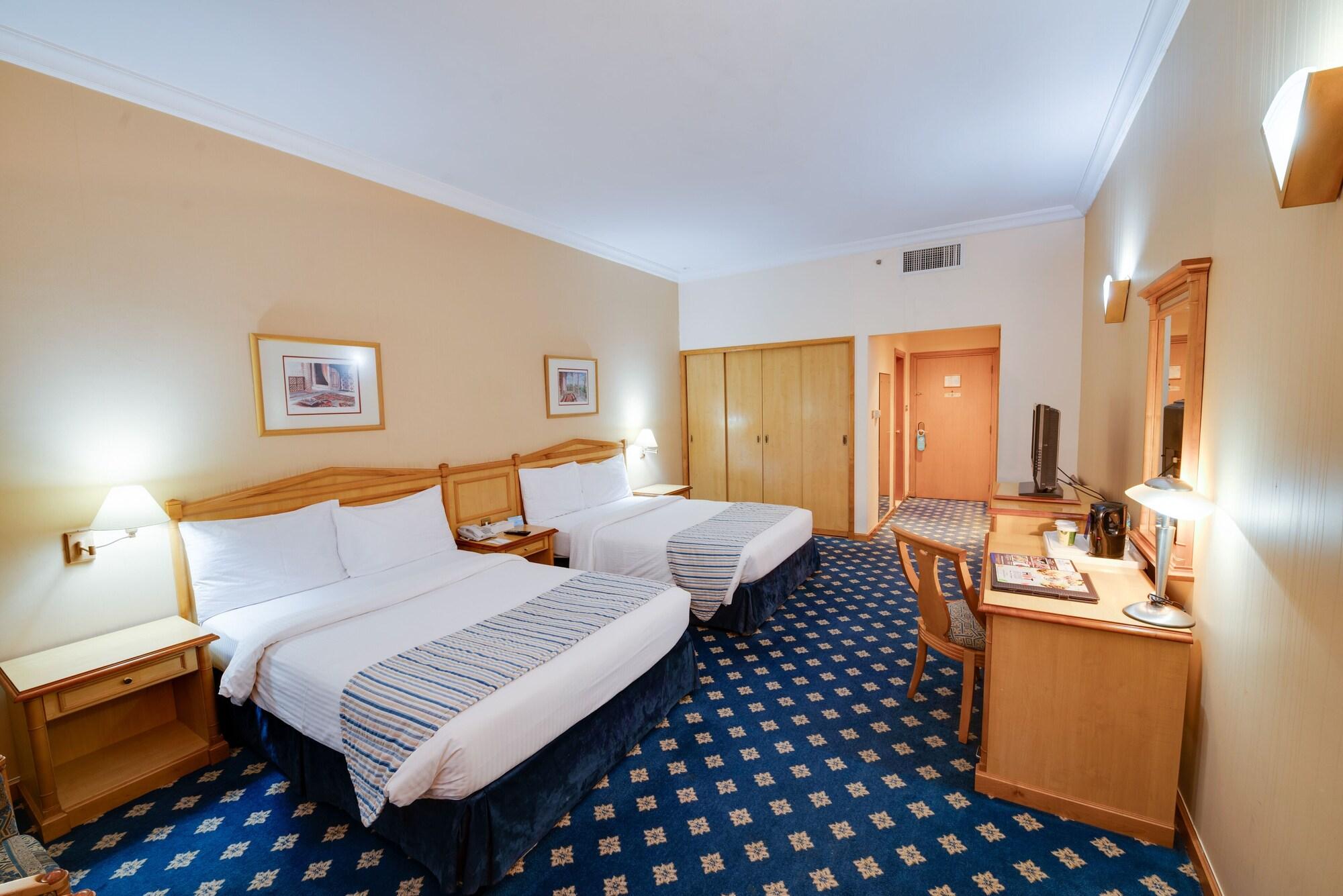 Grand Continental Hotel Абу Даби Екстериор снимка