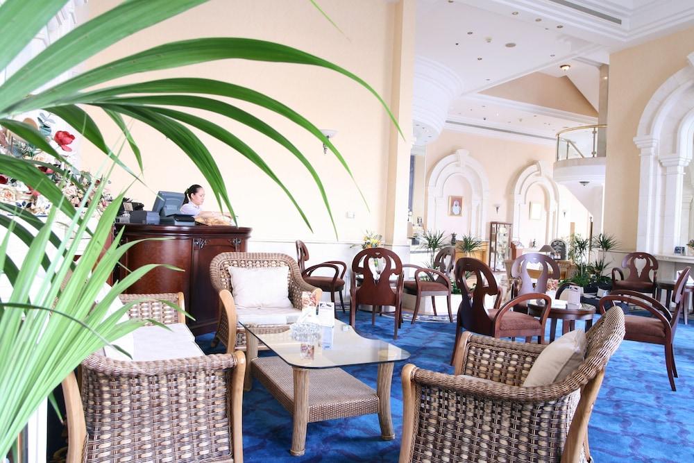 Grand Continental Hotel Абу Даби Ресторант снимка